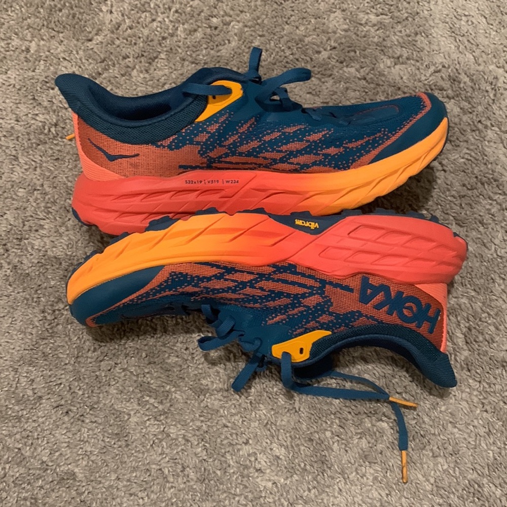 hoka speedgoat 5